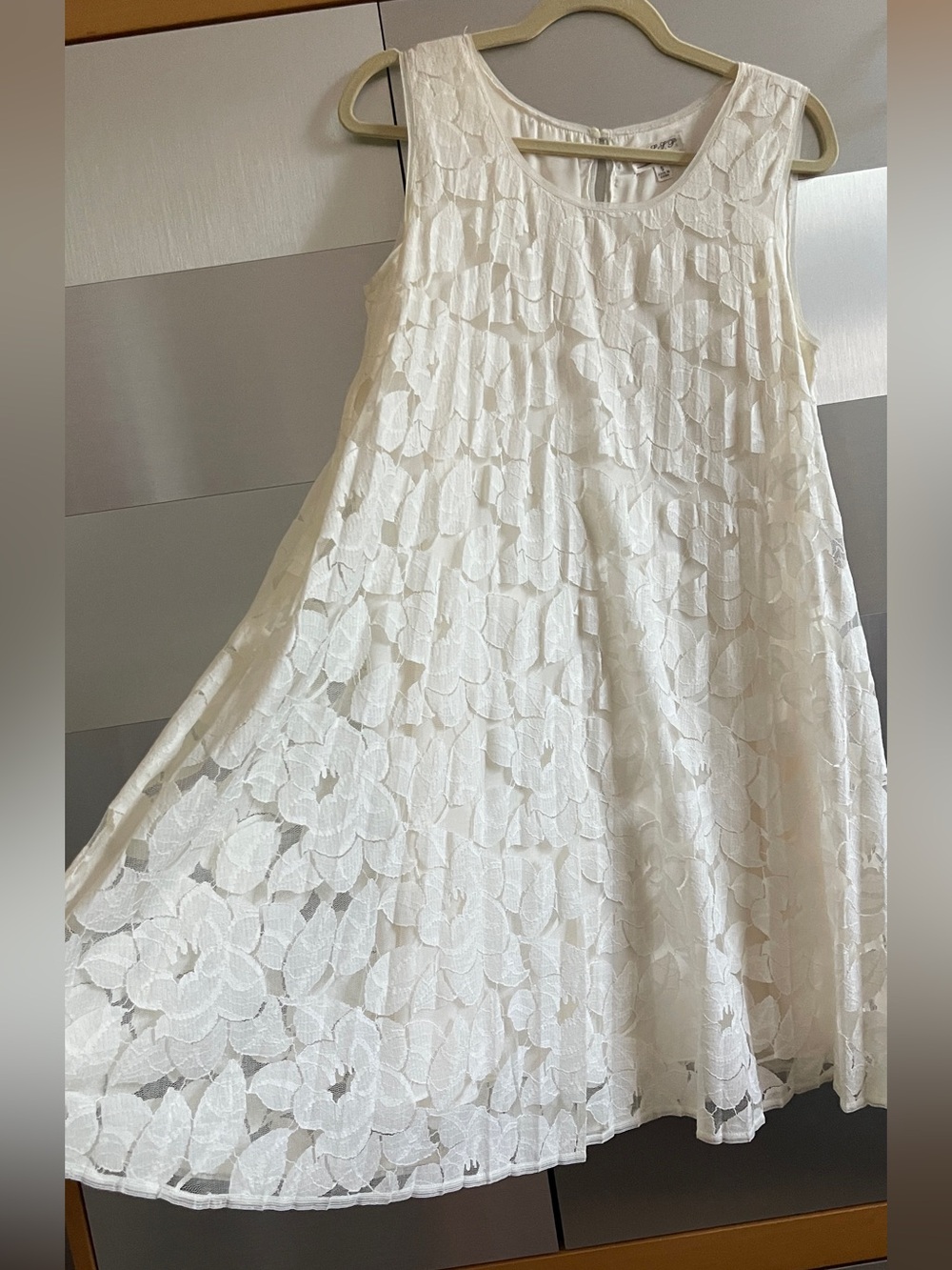 Sleeveless Cream Lace Mini Dress